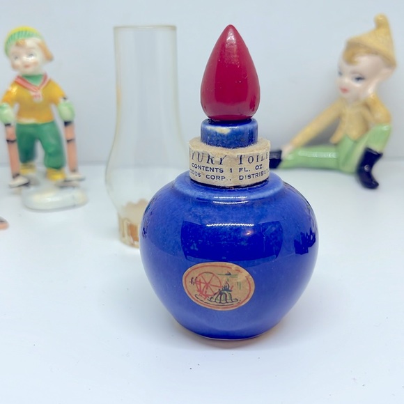 Unique Vintage Perfume Bottle, 18th Century Toilet Water NY, USA - Picture 4 of 11